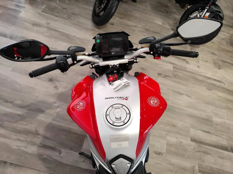 MV Agusta Brutale 801 RR Ottantesimo (2025 - 26) (10)