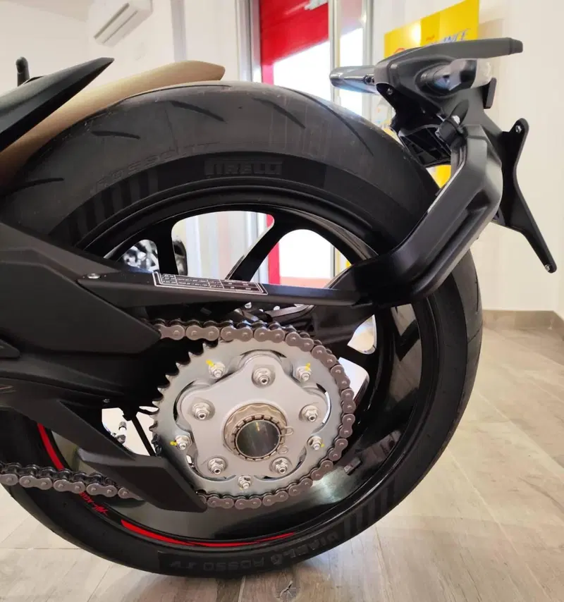 MV Agusta Brutale 801 RR Ottantesimo (2025 - 26) (11)