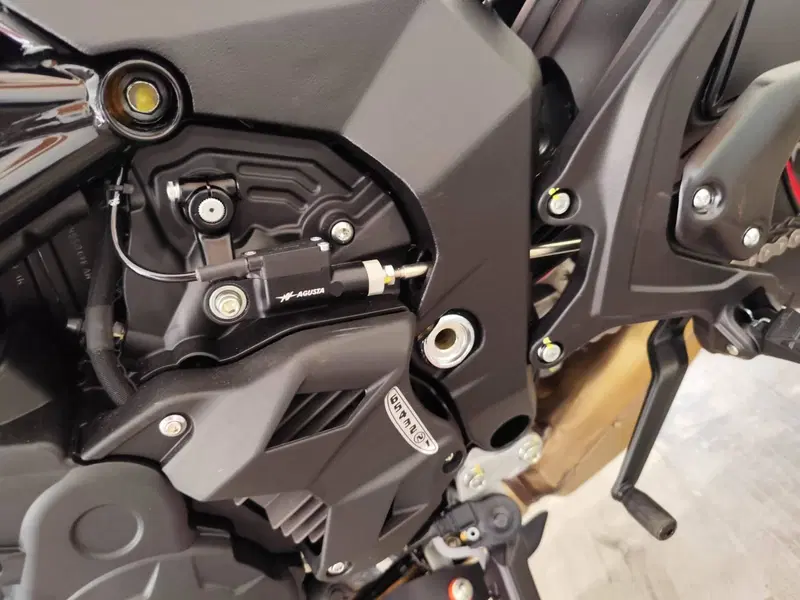 MV Agusta Brutale 801 RR Ottantesimo (2025 - 26) (13)