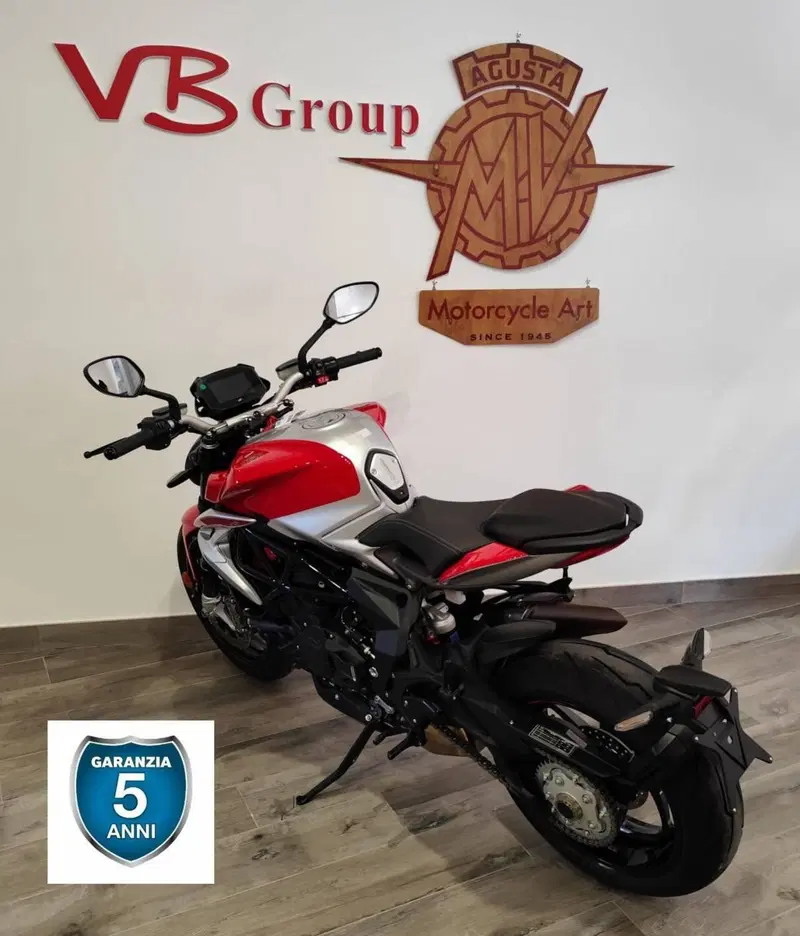 MV Agusta Brutale 801 RR Ottantesimo (2025 - 26) (7)