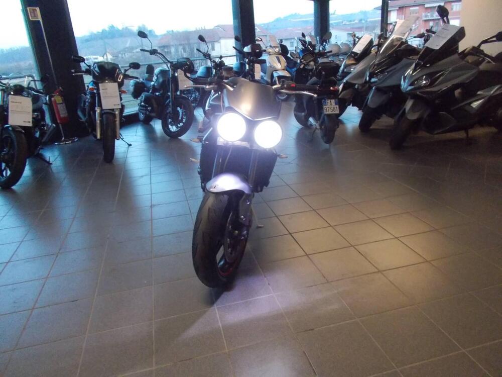 Triumph Street Triple R (2009 - 12) (5)