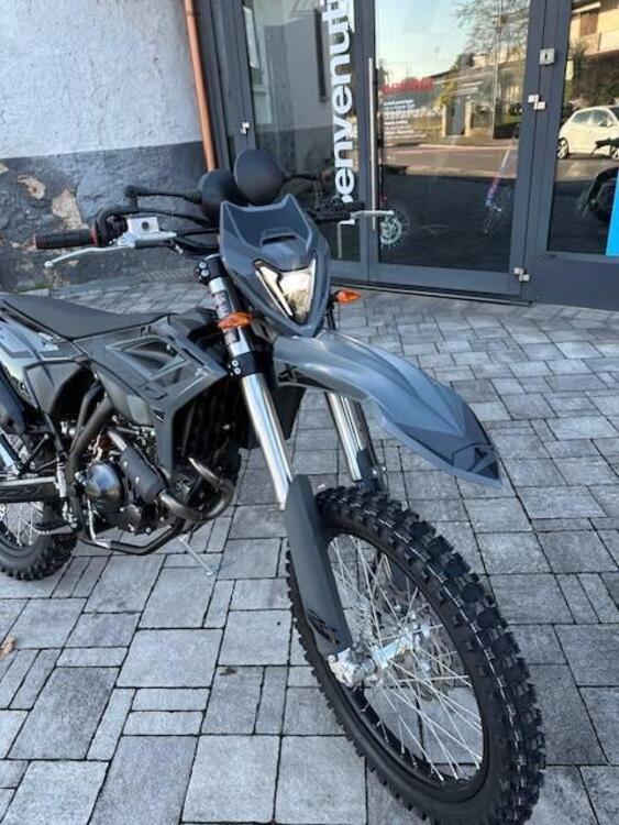 Betamotor RR 125 4T Enduro T - X Special Edition (2025) (2)