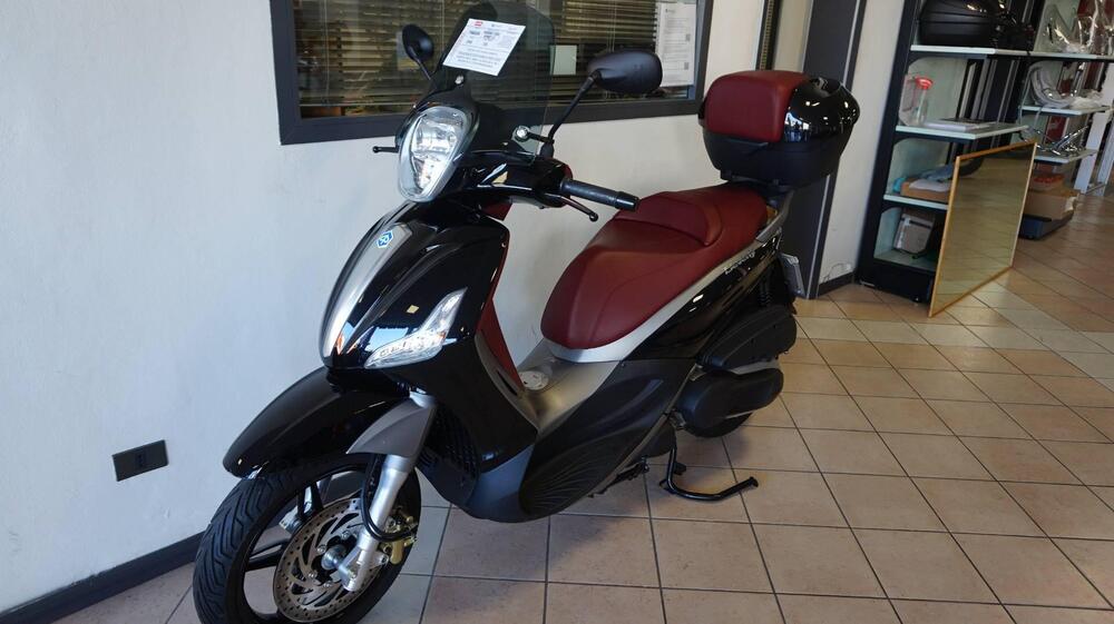 Piaggio Beverly 350 SportTouring ie (2011 - 15) (5)