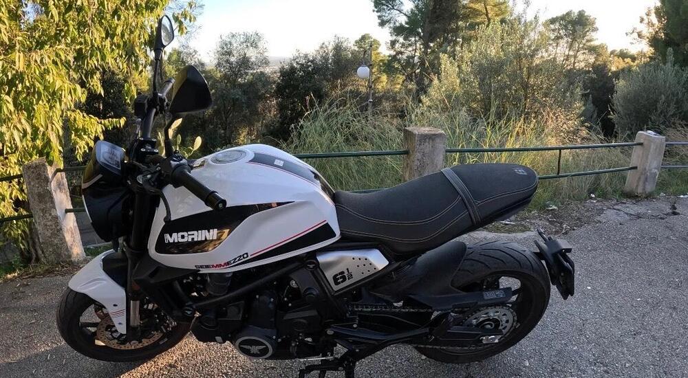 Moto Morini SEIEMMEZZO STR (2022 - 25) (4)
