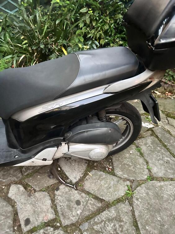 Honda SH 125 i (2009 - 12) (2)