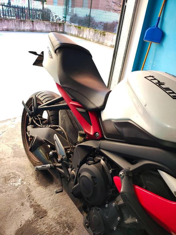 Triumph Street Triple R ABS (2013 - 17) (2)