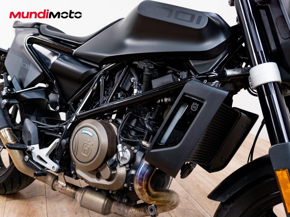 Husqvarna Svartpilen 701 (2020) (4)