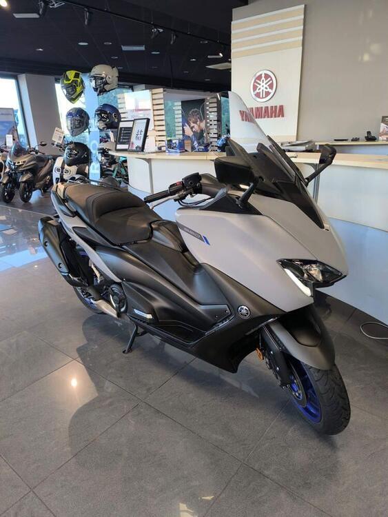 Yamaha T-Max 560 (2020 - 21) (2)