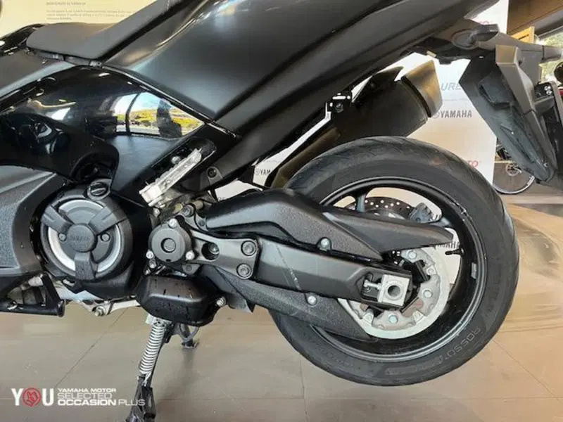 Yamaha T-Max 530 DX (2017 - 19) (5)