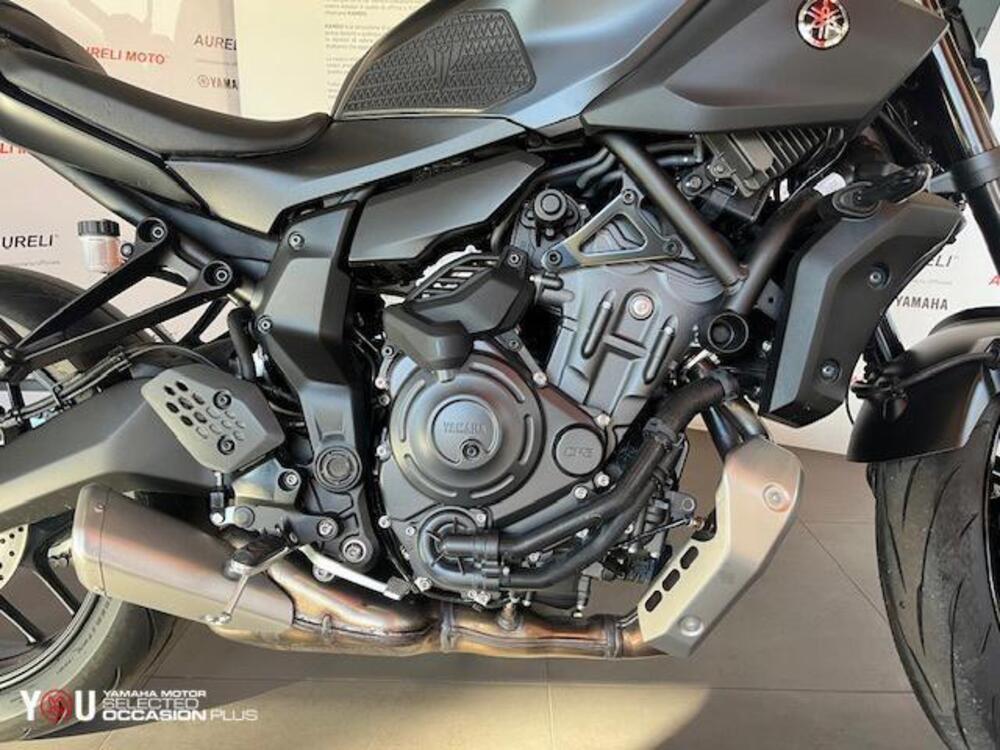 Yamaha MT-07 Y-AMT (2025) (4)