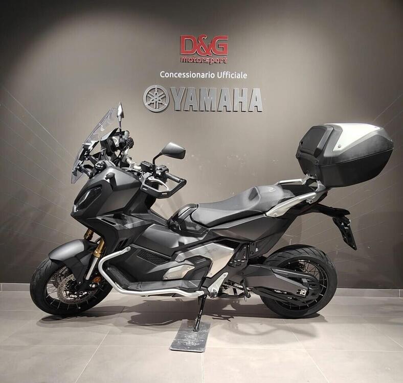 Honda X-ADV 750 Gravel (2025) (4)