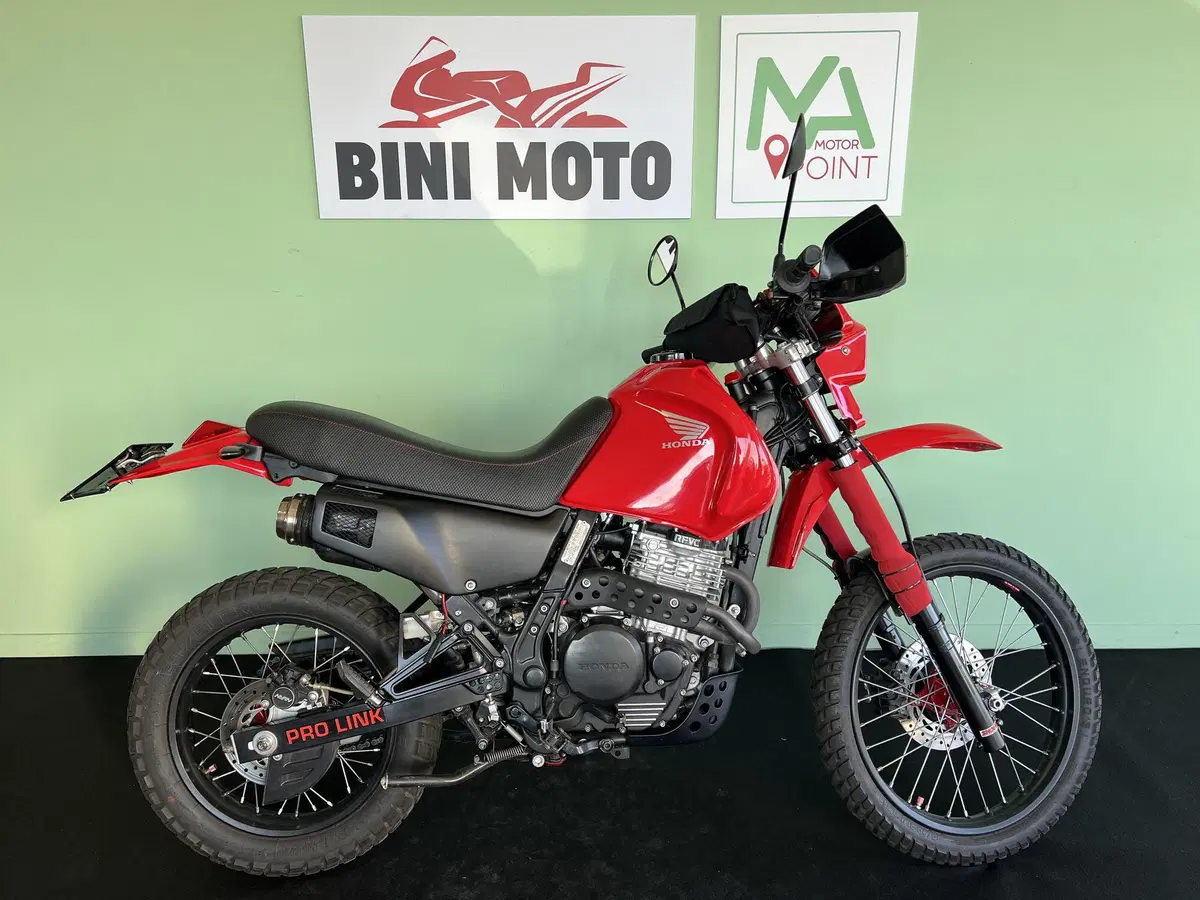 Honda NX 650 Dominator (1988 - 90)