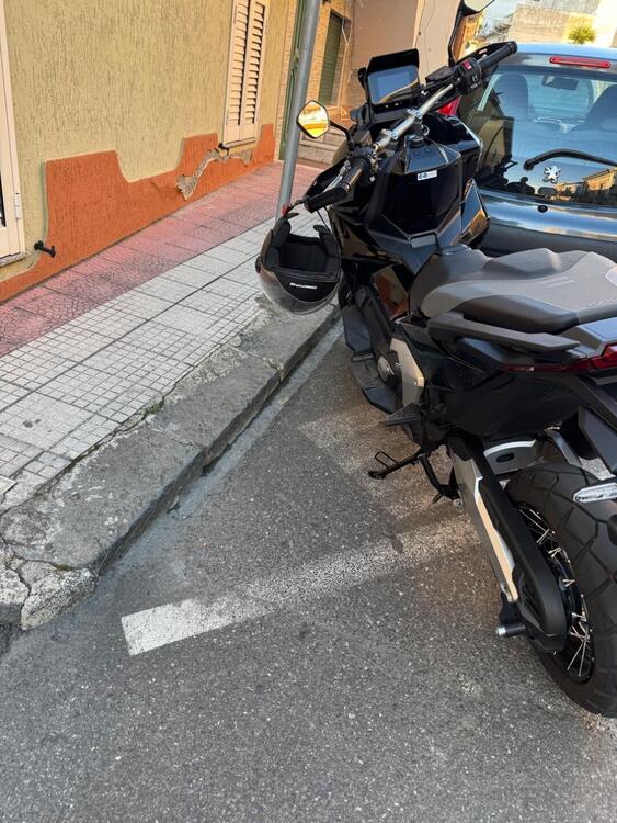 Honda X-ADV 750 Adventure (2025) (4)