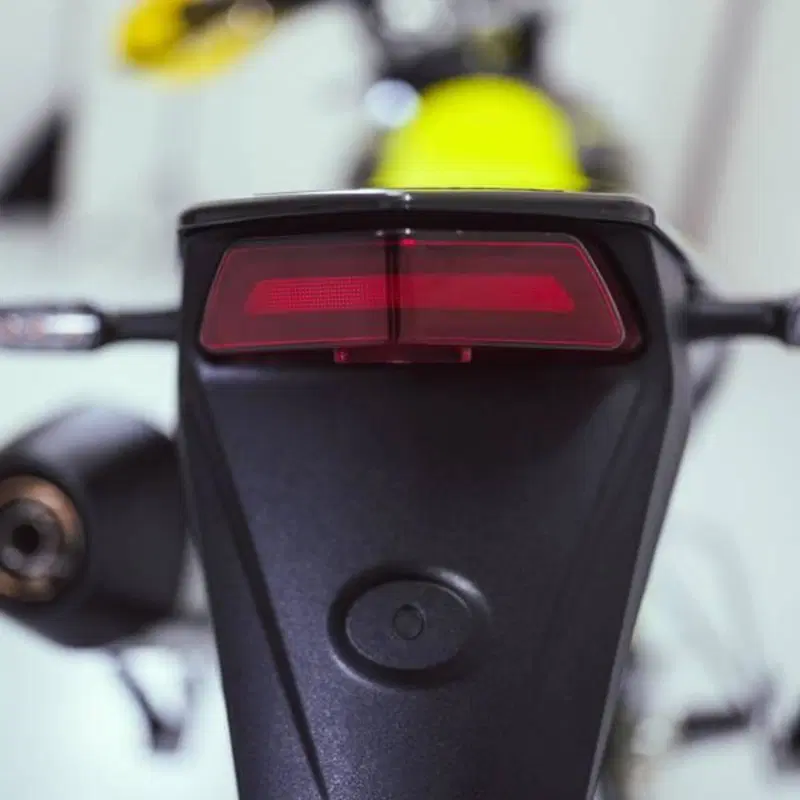 Swm SM 125 R (2025 - 26) (10)