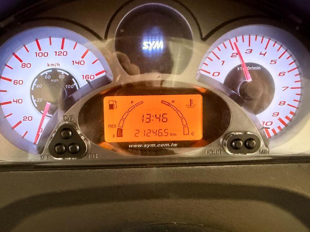 Sym Joymax 250 (2005 - 09) (5)