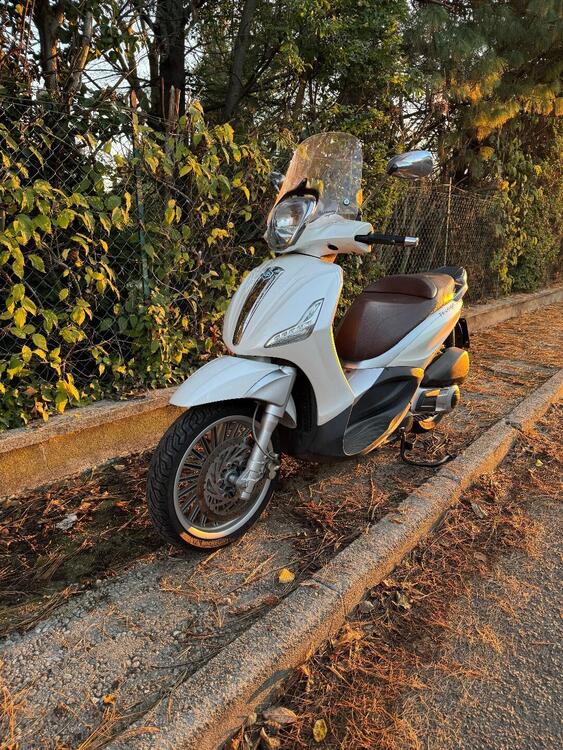 Piaggio Beverly 300 i.e. (2010 - 16)