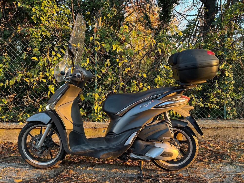 Piaggio Liberty 125 S ABS (2017 - 20) (4)