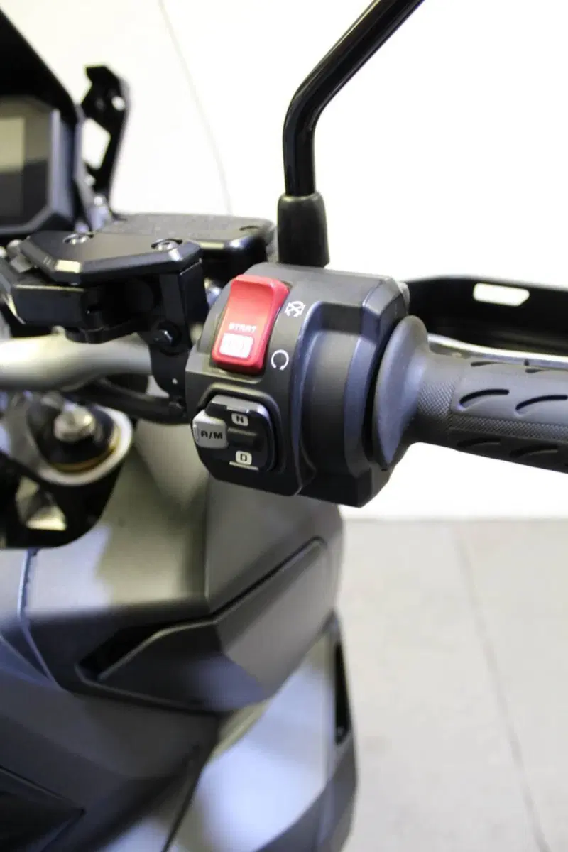 Honda X-ADV 750 DCT (2021 - 24) (11)