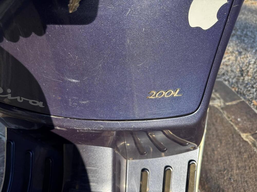 Vespa Granturismo 200 L (5)