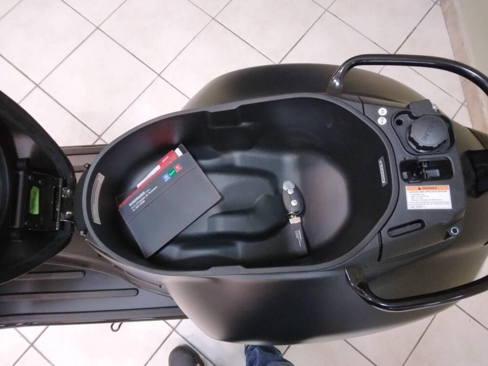 Vespa GTS 310 Supersport (2025) (4)