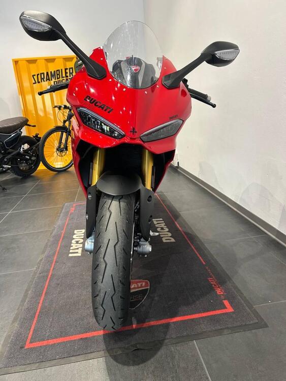 Ducati Panigale V2 S (2025) (4)