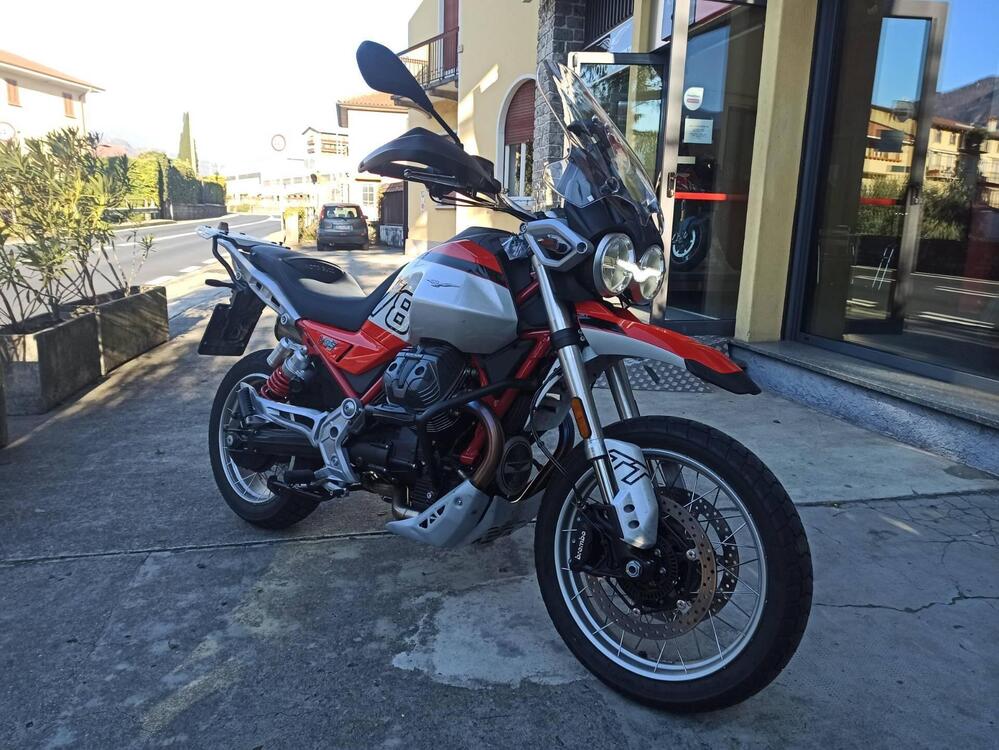 Moto Guzzi V85 TT (2024 - 25) (4)