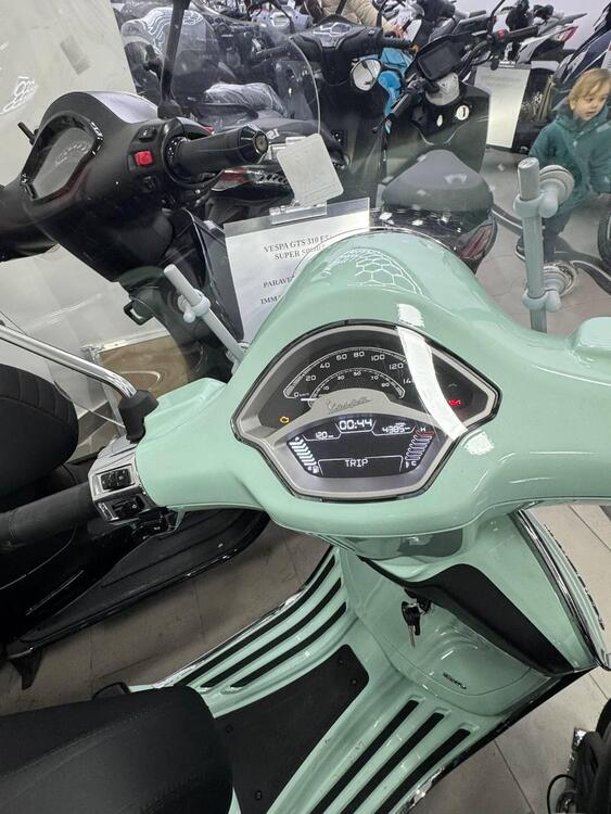 Vespa Primavera 125 (2024 - 25) (2)