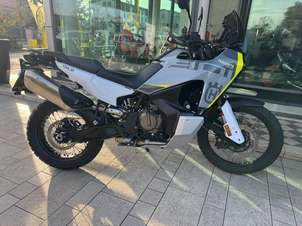 Husqvarna Norden 901 (2022 - 25)