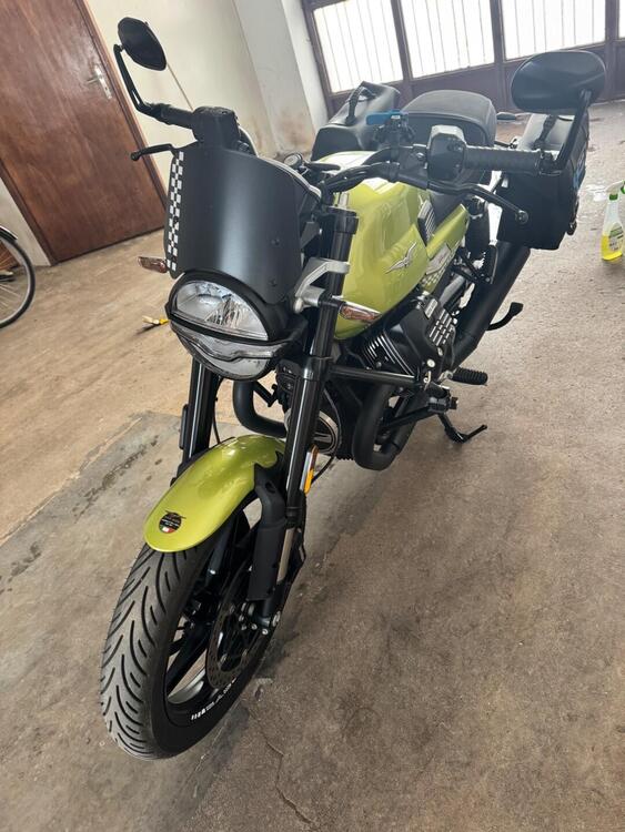 Moto Guzzi V7 Sport (2025) (5)