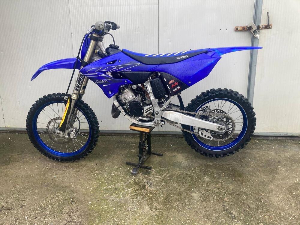 Yamaha YZ 125 (2022) (2)