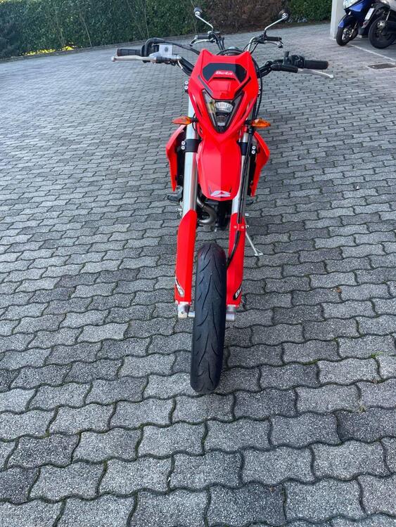 Betamotor RR 125 4T Motard T (2025) (2)