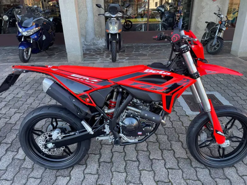 Betamotor RR 125 4T Motard T (2025 - 26)