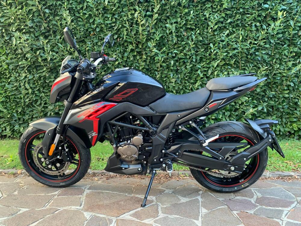 Voge Brivido 300R (2021 - 24) (2)