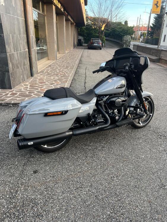 Harley-Davidson CVO Street Glide (2025) (5)