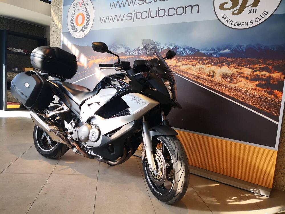 Honda Crossrunner ABS (2010 - 14) (3)