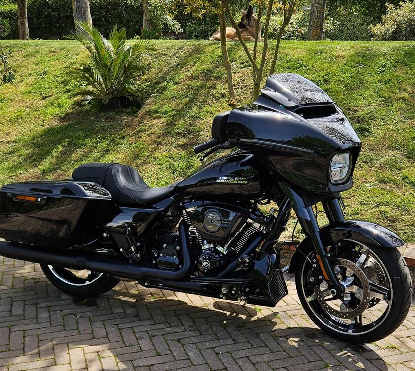 Harley-Davidson Street Glide (2024 - 25) (2)