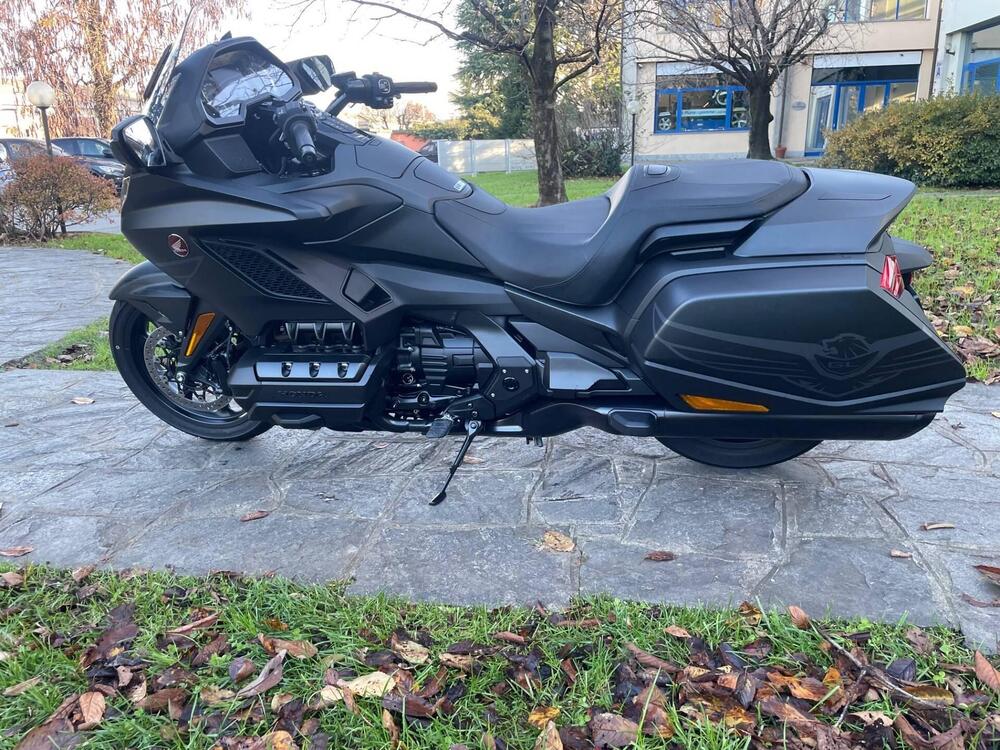 Honda GL 1800 Gold Wing 50° Anniversario (2025) (2)