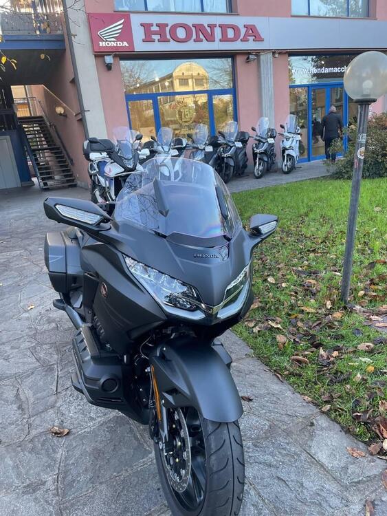 Honda GL 1800 Gold Wing 50° Anniversario (2025) (4)