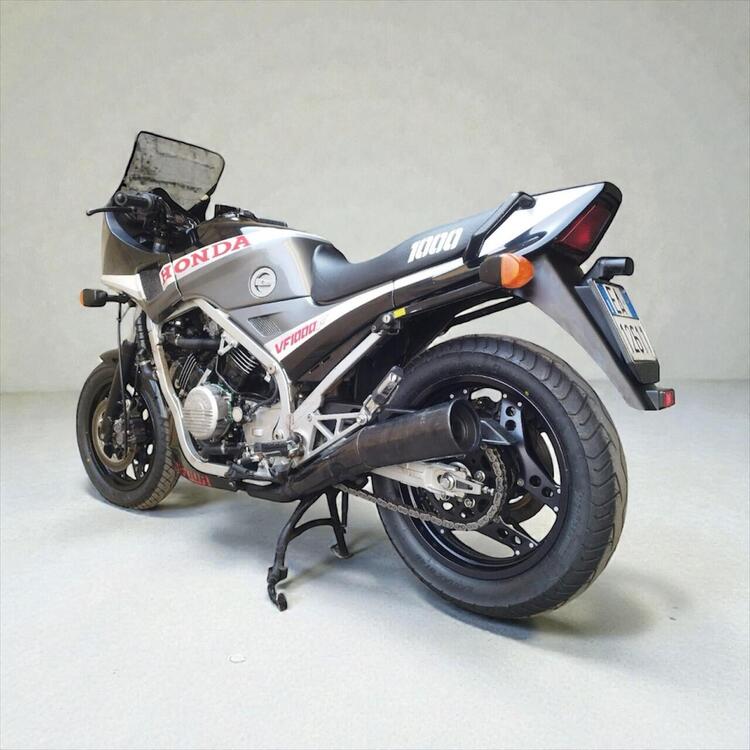 Honda VF1000F (4)