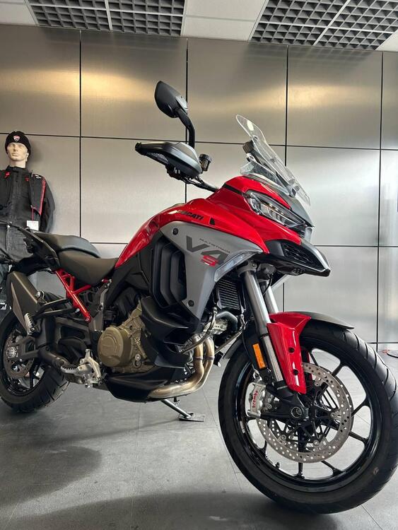 Ducati Multistrada V4 S (2025) (2)