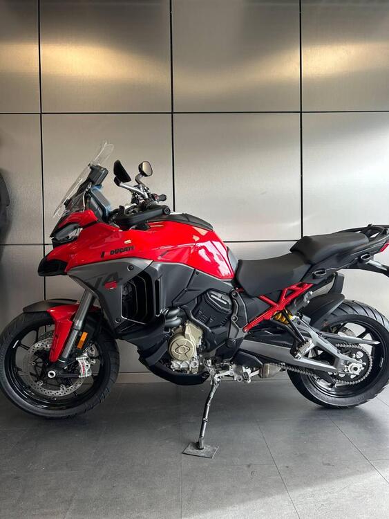 Ducati Multistrada V4 S (2025) (4)