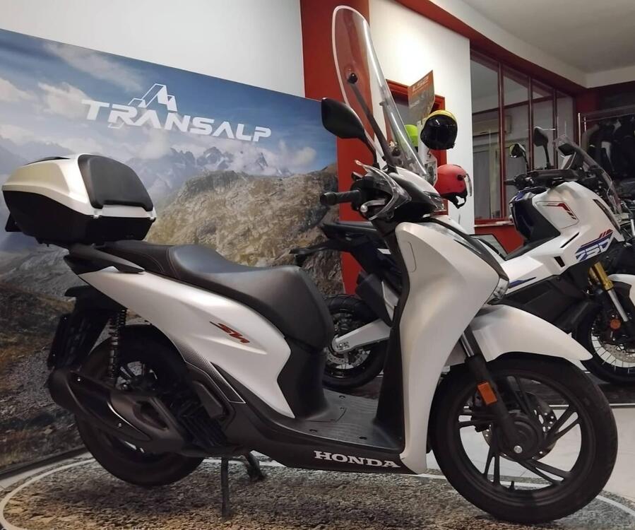 Honda SH 125i Sport (2024 - 25) (2)