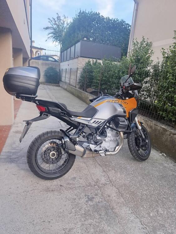 Moto Guzzi Stelvio (2024 - 25) (5)