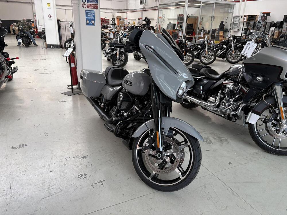 Harley-Davidson Street Glide (2024 - 25) (2)