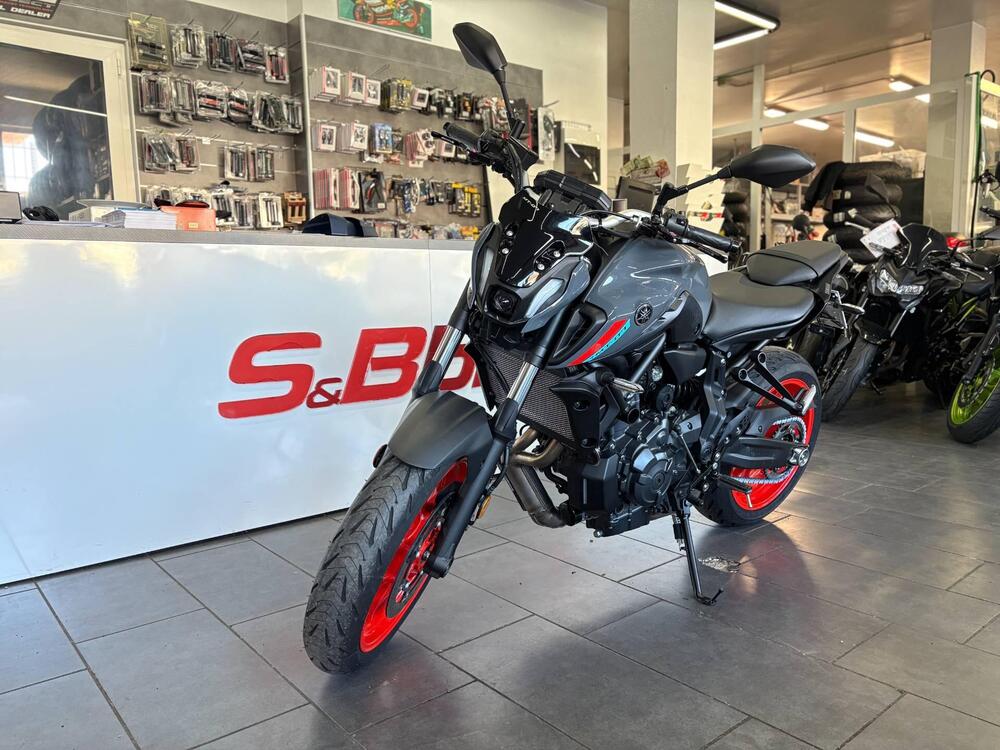 Yamaha MT-07 Pure (2023 - 25) (2)