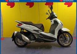 Piaggio Beverly 300 Hpe (2021) usata