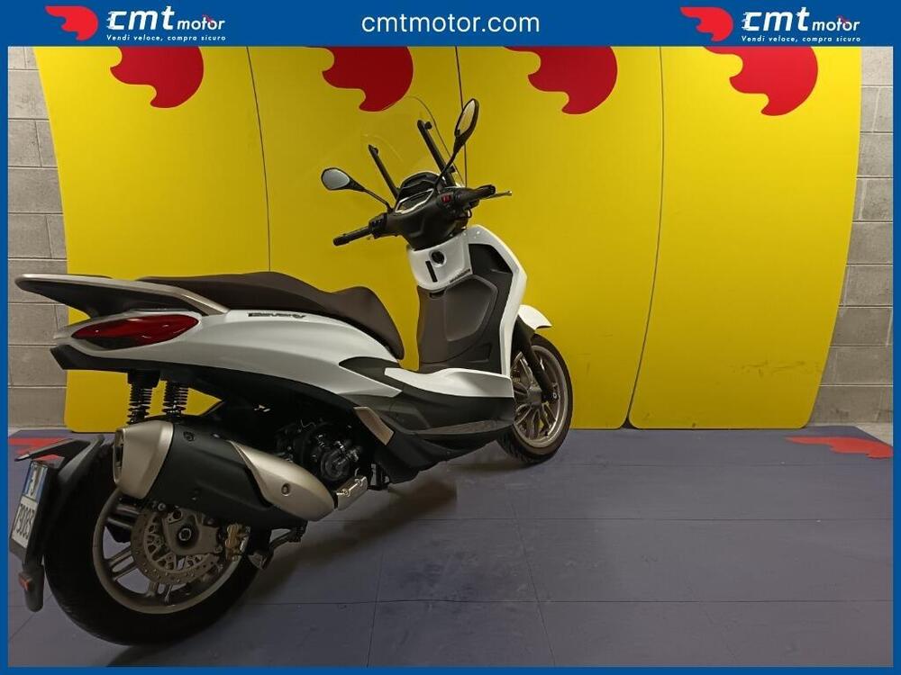 Piaggio Beverly 300 Hpe (2021) (4)