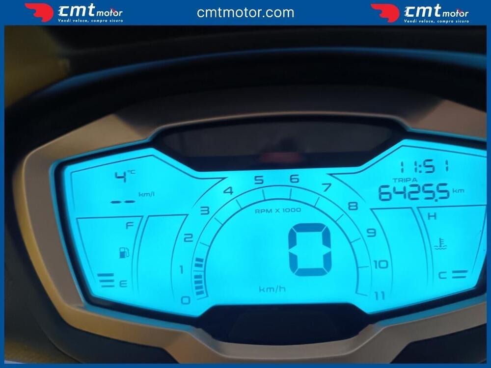 Piaggio Beverly 300 Hpe (2021) (5)