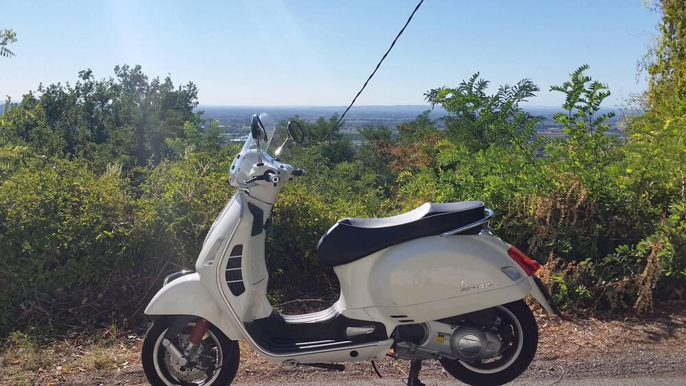 Vespa GTS 300 (2010 - 14)