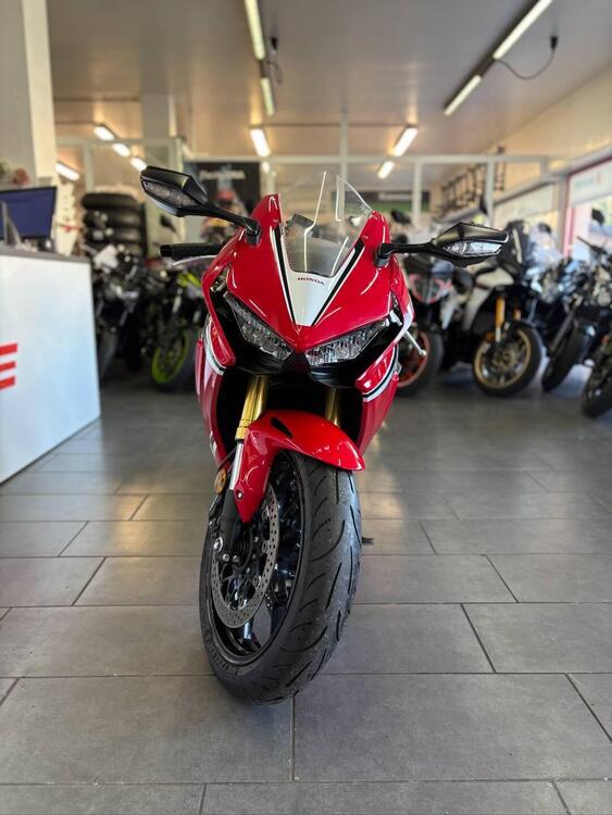 Honda CBR 1000 RR Fireblade (2017 - 19) (3)
